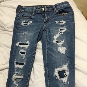 American Eagle super low rise, distressed jegging